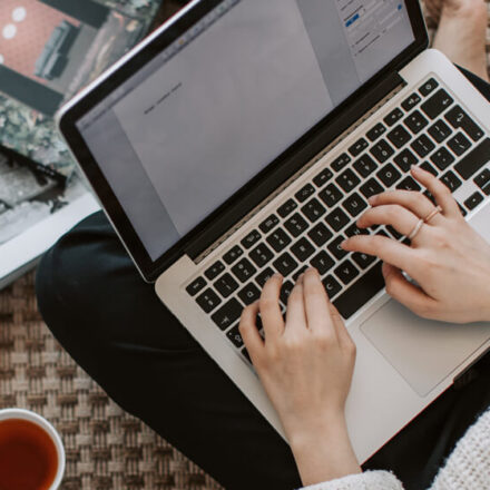 Tự viết phần mềm quản trị doanh nghiệp với AI: Không cần giỏi Code