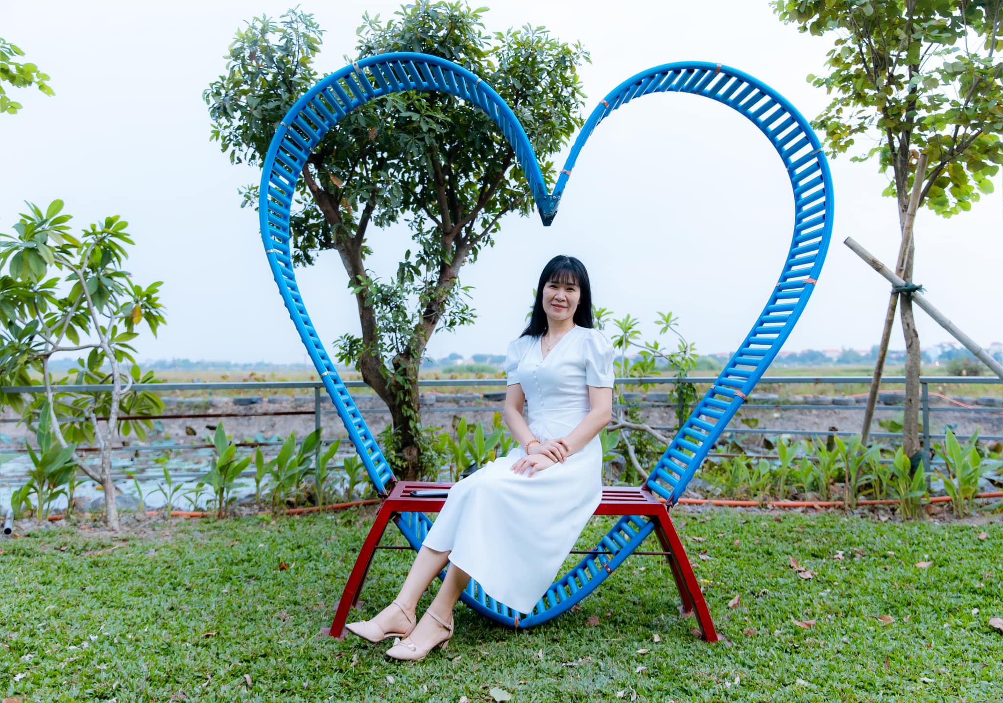 Bí Mật Của Những Thung Lũng Ngập Tràn Ánh Nắng: Hành Trình Chạm Vào Bình Yên Ở Ninh Bình - phần 1
